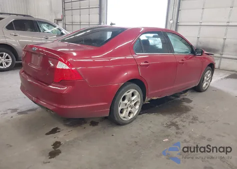 2010 Ford Fusion Se z USA, uszkodzony, nr VIN 3FAHP0HA8AR128005